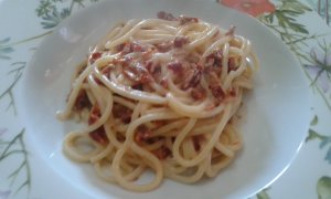 SPAGHETTI CON CREMA DI NDUJA E POMODORI SECCHI