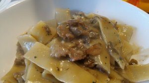 Pappardelle ai funghi porcini e salsiccia